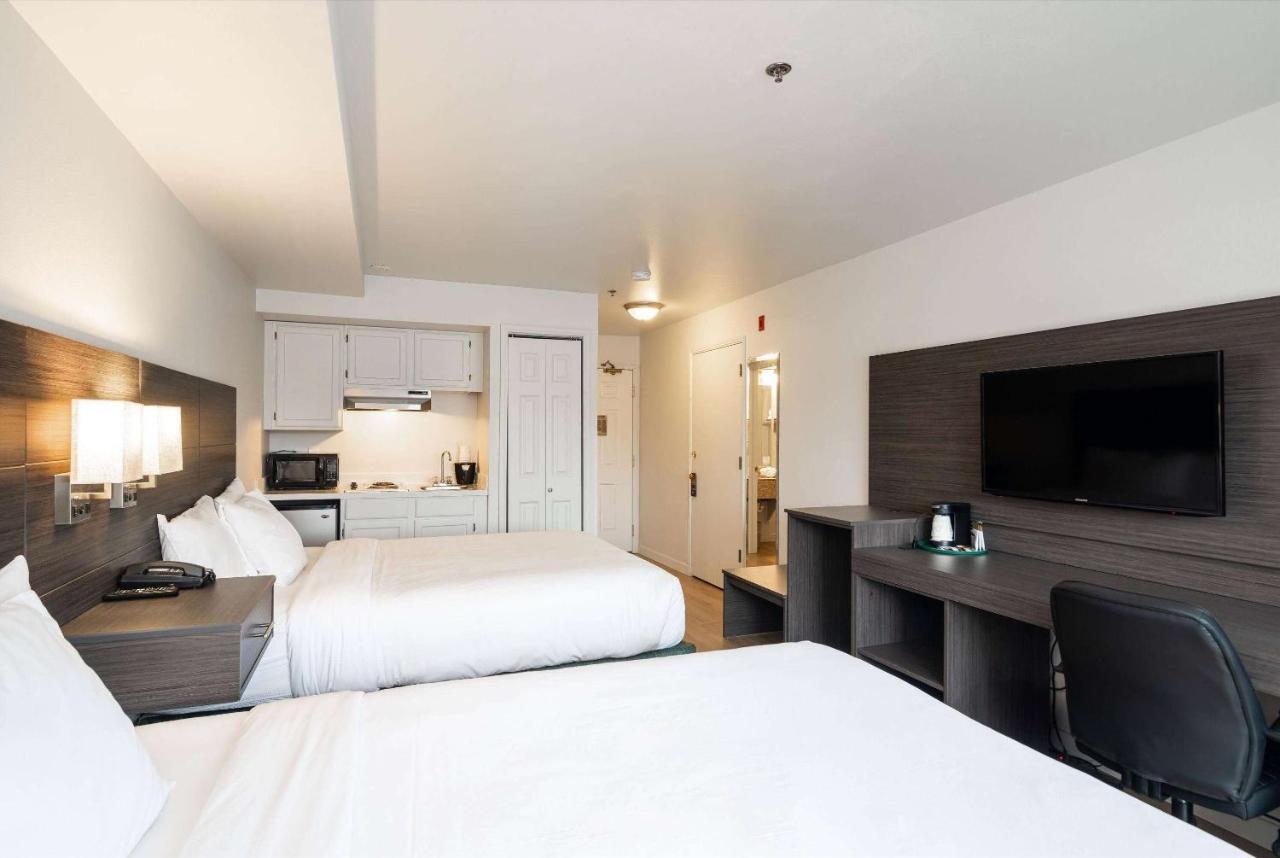 Baymont Inn & Suites By Wyndham Μπέλινγκχαμ Εξωτερικό φωτογραφία