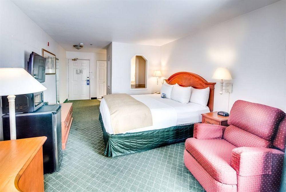 Baymont Inn & Suites By Wyndham Μπέλινγκχαμ Εξωτερικό φωτογραφία